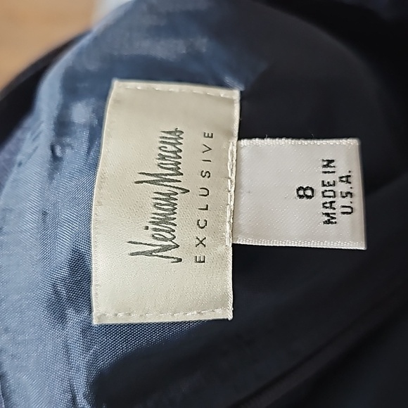Neiman Marcus Navy‎ Elegant Pencil Skirt 8 - Picture 2 of 5